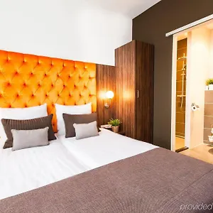 La Reine 3*, Eindhoven Olanda