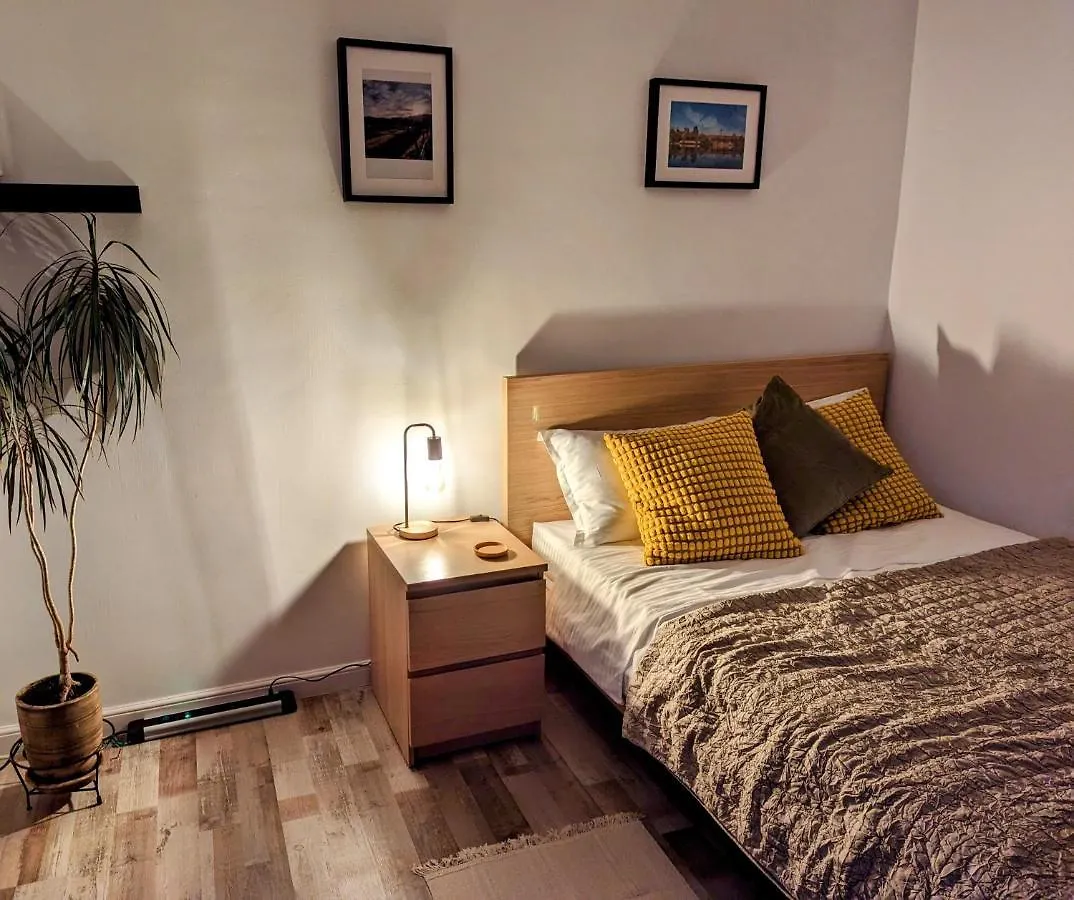 Sebastian Studio Apartment Bucharest