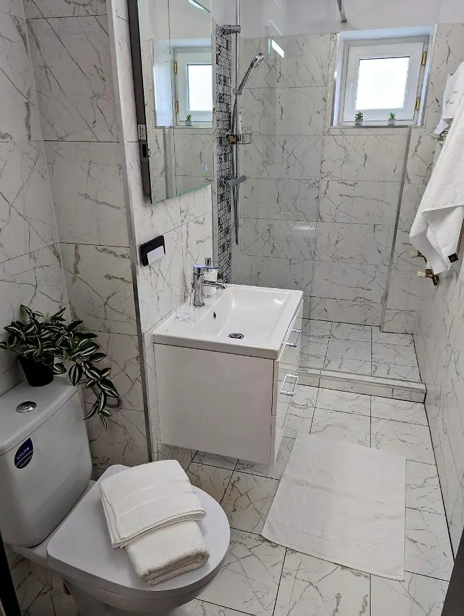 Sebastian Studio Apartment Bucharest
