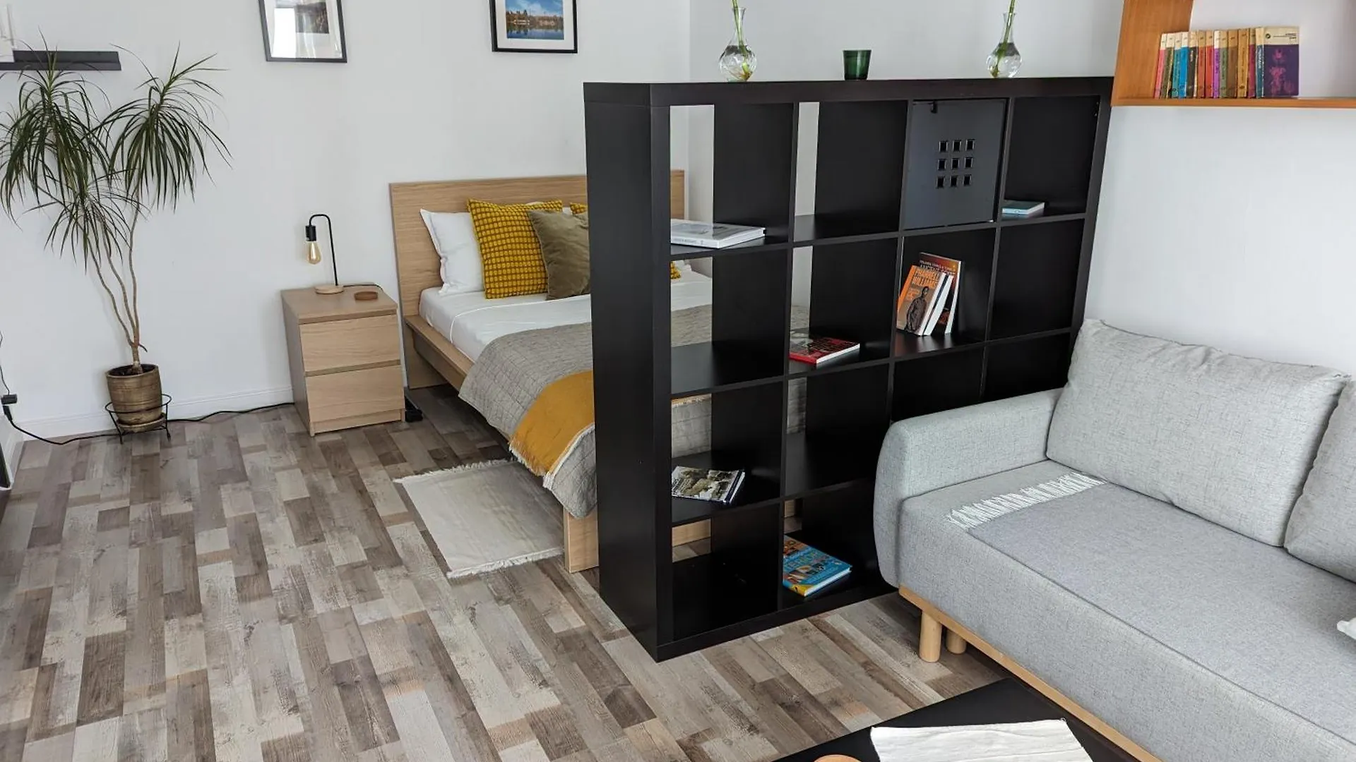Sebastian Studio Apartment Bucharest